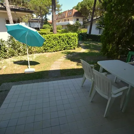 Lignano Pineta Дом отдыха Линьяно-Саббьядоро
